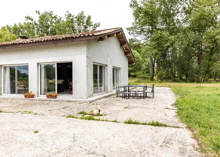 Le Panoramique Du D'isachris * Queyrac